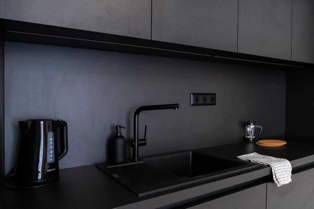Parkside Harmony Apartment - Brno Esterno foto