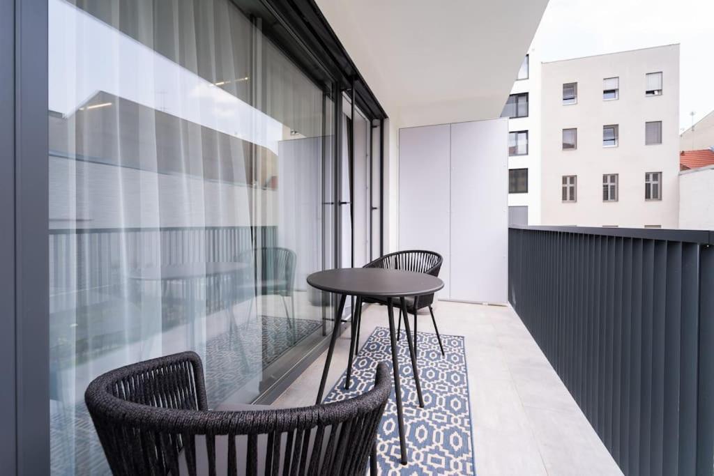Parkside Harmony Apartment - Brno Esterno foto